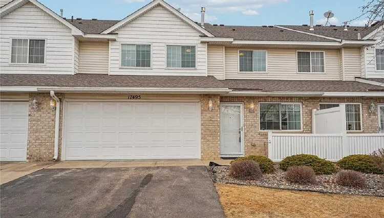 17495 Gettysburg Way — Photo 2
