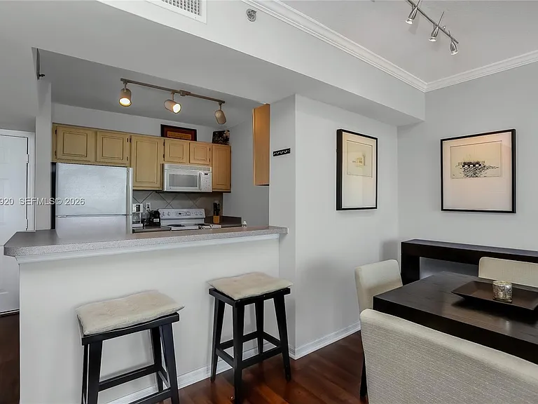 2665 SW 37th Ave #1404 — Photo 3