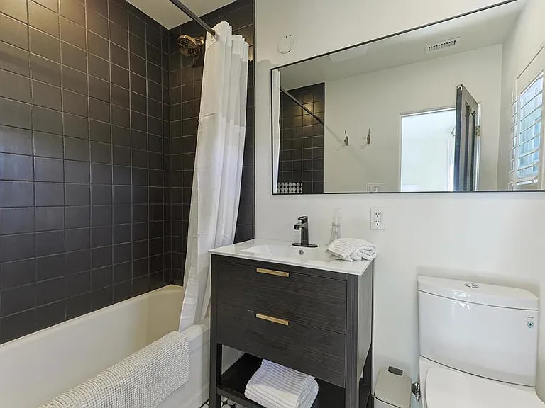 340 Glorietta Pl — Photo 40