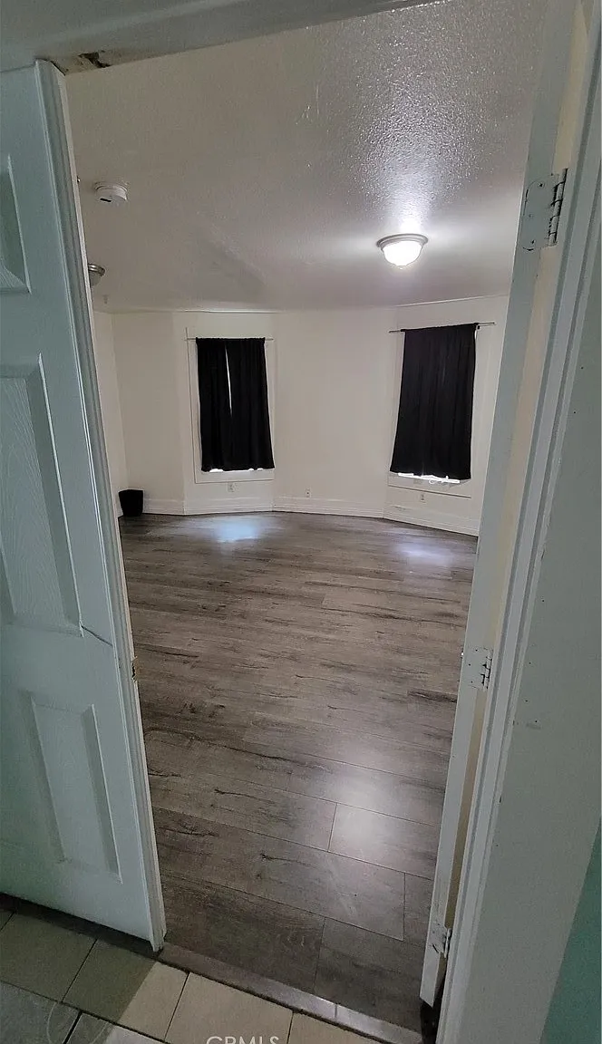 1 bed, 200 sqft, $725 — Photo 1