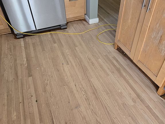 5th image of 2706 E Ocean Ave