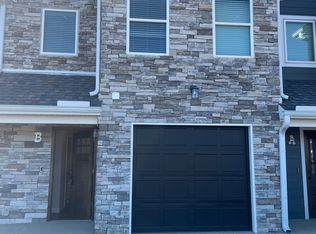 1042 Sheldon Dr #D, Springdale, AR 72762