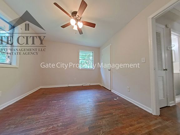 5th image of 2021 Maywood St APT E