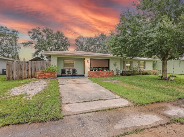 301 NE Midfield Lane, Port St Lucie, FL 34983