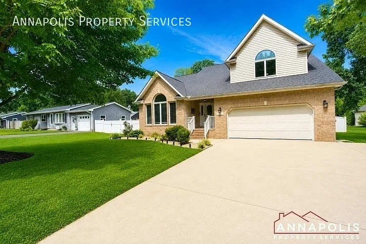 602 Victoria Dr — Photo 2