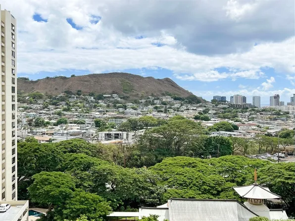 2055 Nuuanu Ave APT 1104, Honolulu, HI 96817