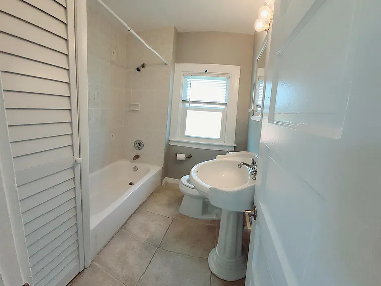 403 Earl St #2 — Photo 15