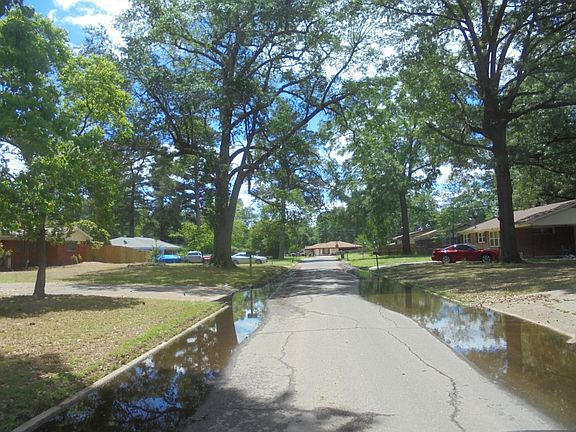 5th image of 3602 Minden Ave