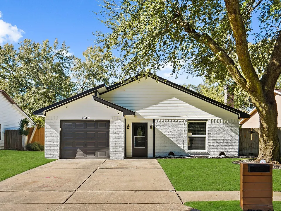 1030 Grand Junction Dr