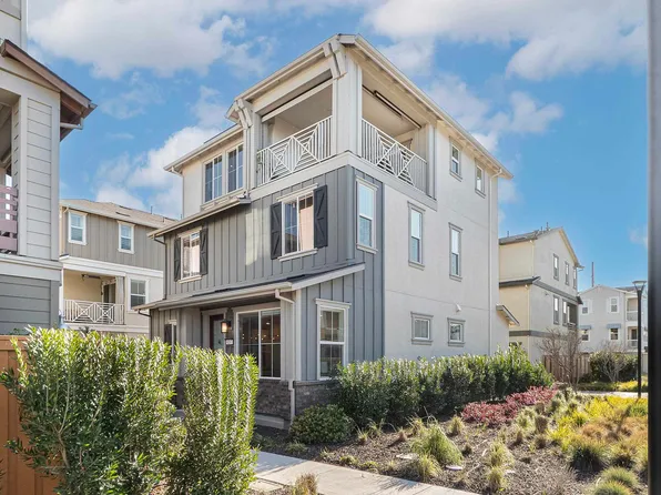 9267 Vista Cove Way, Newark, CA 94560