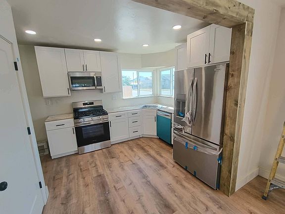 3rd image of 391 S 15th St