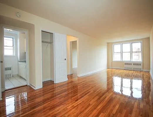 Rented by SW Queens Mezzanine | media 9