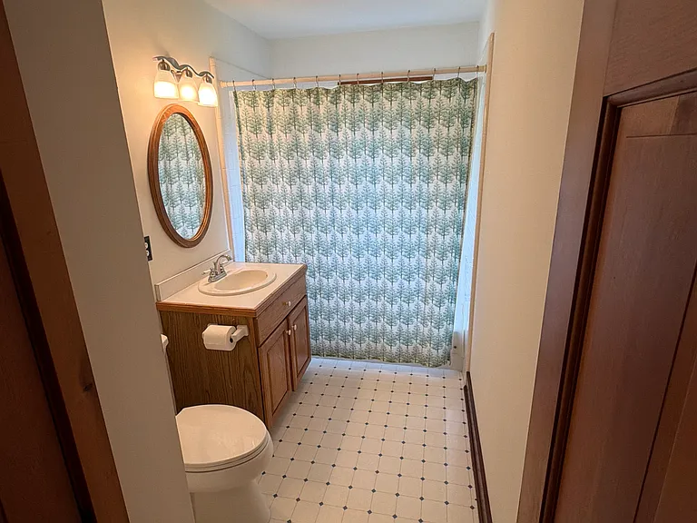 1210 Holly Creek Ln — Photo 12