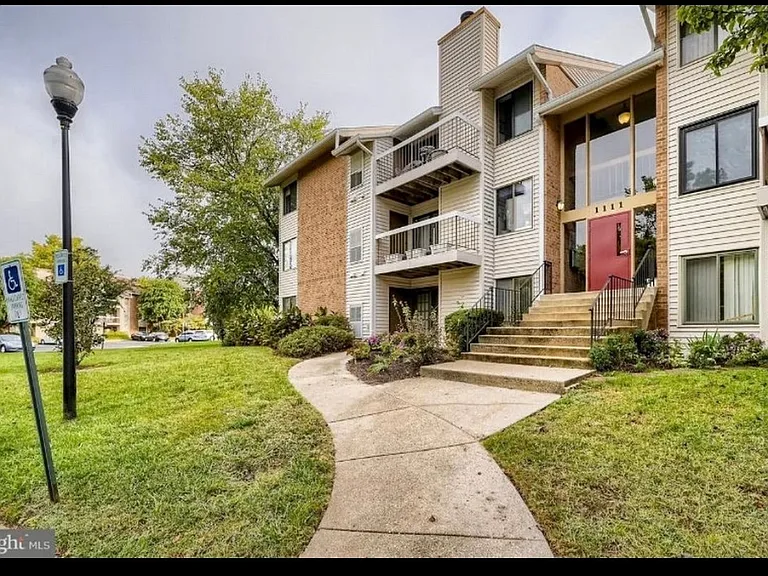 1111 Castle Harbor Pl #1A — Photo 17
