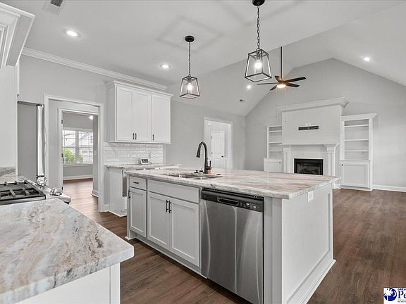3rd image of 4005 W Eagle St