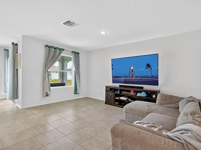 4954 Armina Pl — Photo 7