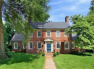 4 Roslyn Rd, Richmond, VA 23226