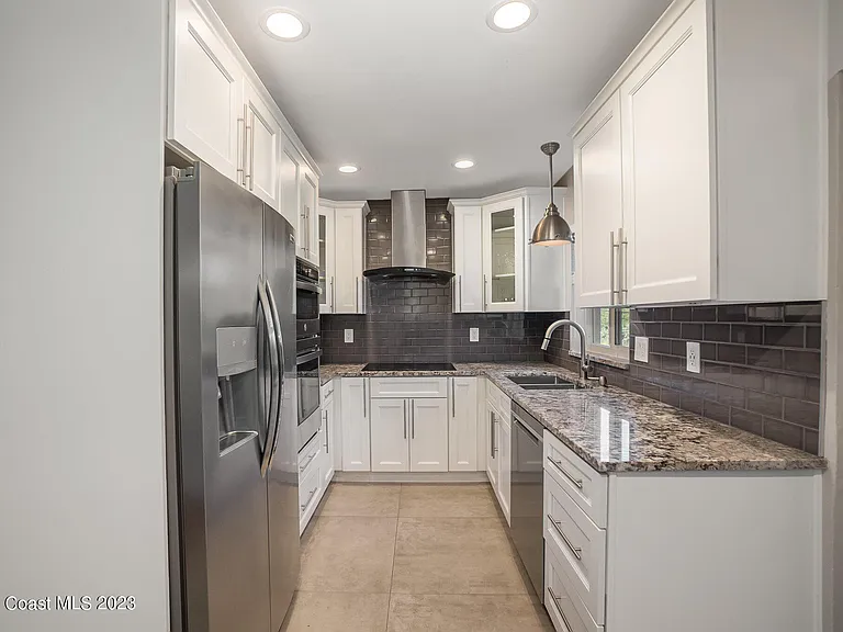115 S Indian Cir — Photo 6