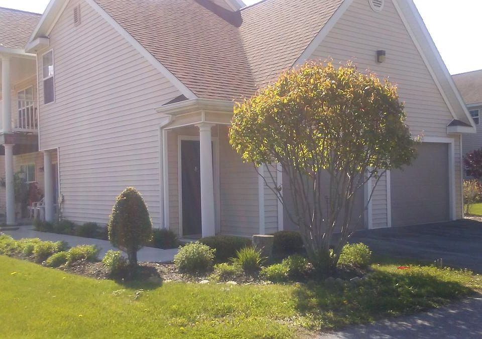 1st image of 305 Cabin Dr