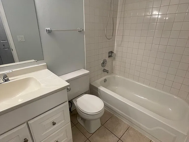 445 N Cambridge Dr — Photo 12