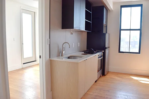 Rented by MySpaceNYC | media 3