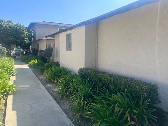 4th image of 316-326 W La Veta Ave #316-C