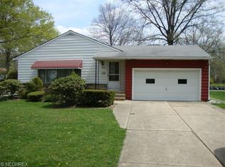 1179 Haverston Rd, Lyndhurst, OH 44124