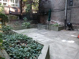 Rented by Manhattan Flats