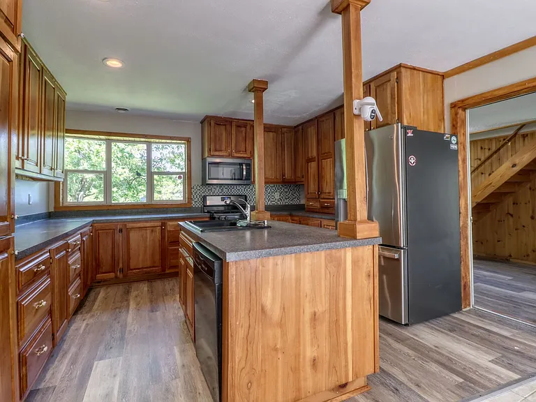 10066 Point Rock Rd — Photo 13