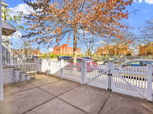 109-30 128th Street image 5 of 34