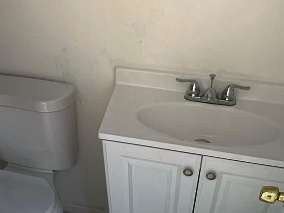 2nd image of 12384 Antonio Cir #1
