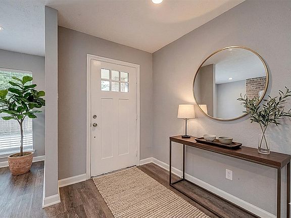 2nd image of 1623 Cherry Ridge Dr