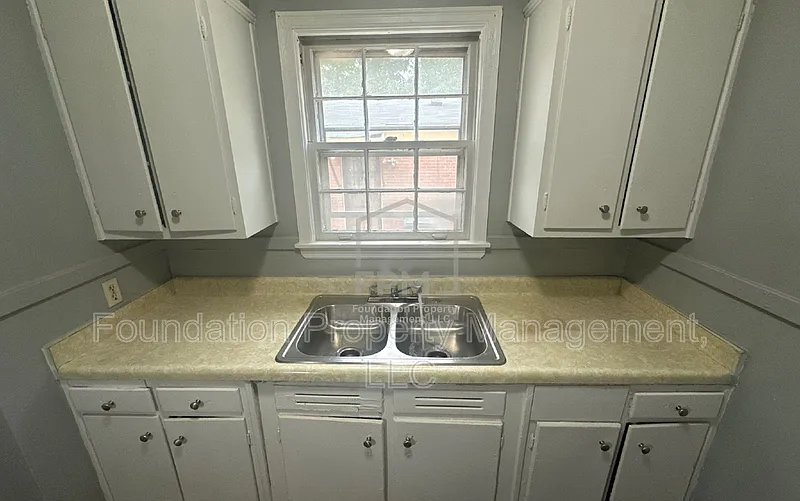 2 bed, 1.0 bath, 828 sqft, $795 — Photo 4