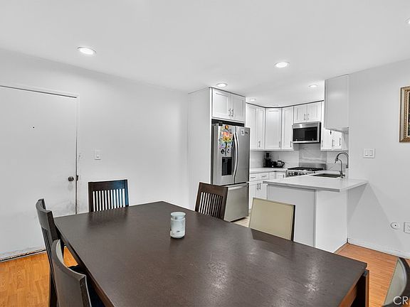 5th image of 7826 Laurel Canyon Blvd Unit 17