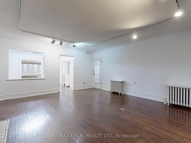 317 Warren Rd — Photo 6