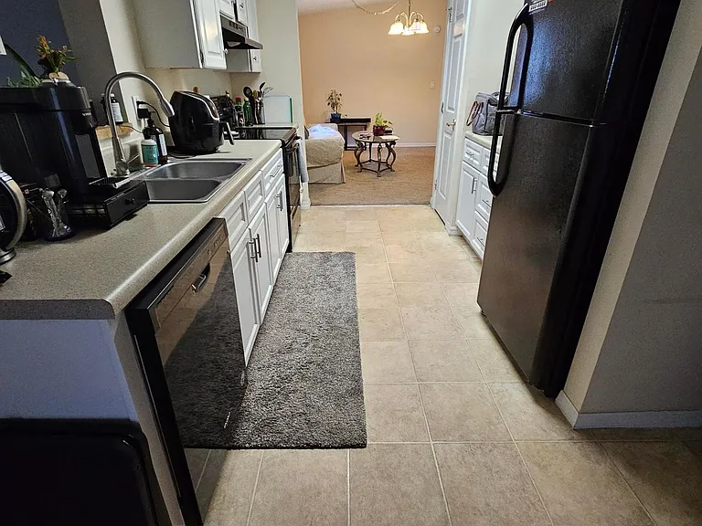 2304 Kingston St S — Photo 14