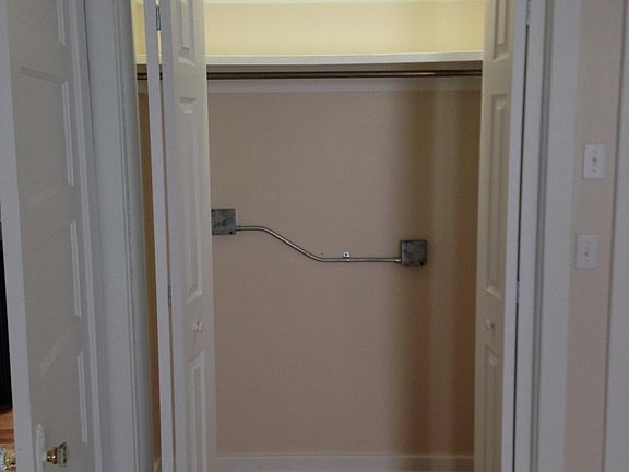 2nd image of 810 Broad St #4
