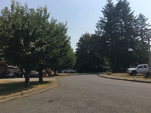 5th image of 13315 433rd Ct SE