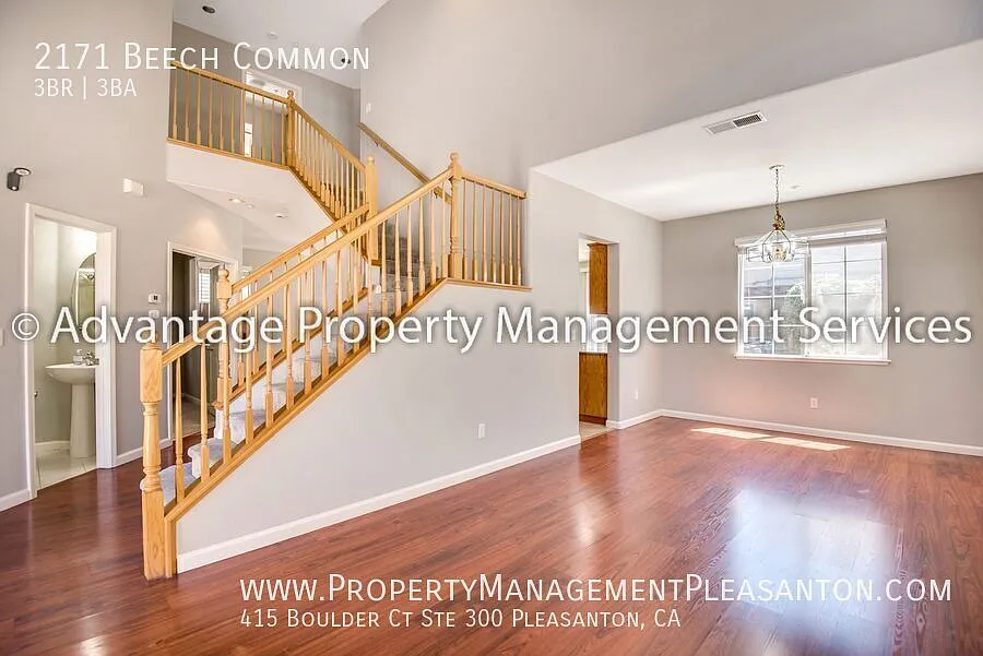 3 bedroom, plus office, 3 bathroom, 2,012 off Vasco — Photo 4