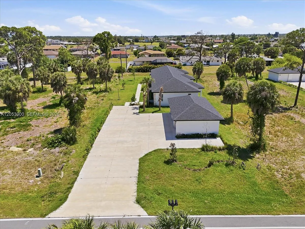 3 bed, 2.0 bath, $1,550 — Photo 4
