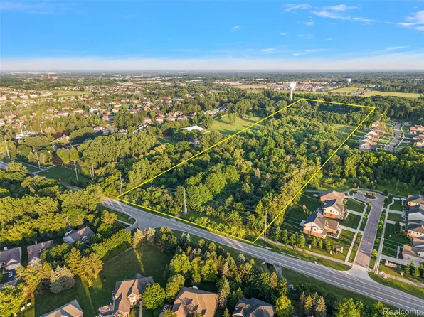 48151 Six Mile Rd, Northville, MI 48168