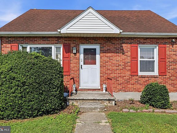 5th image of 324 Greystone Rd