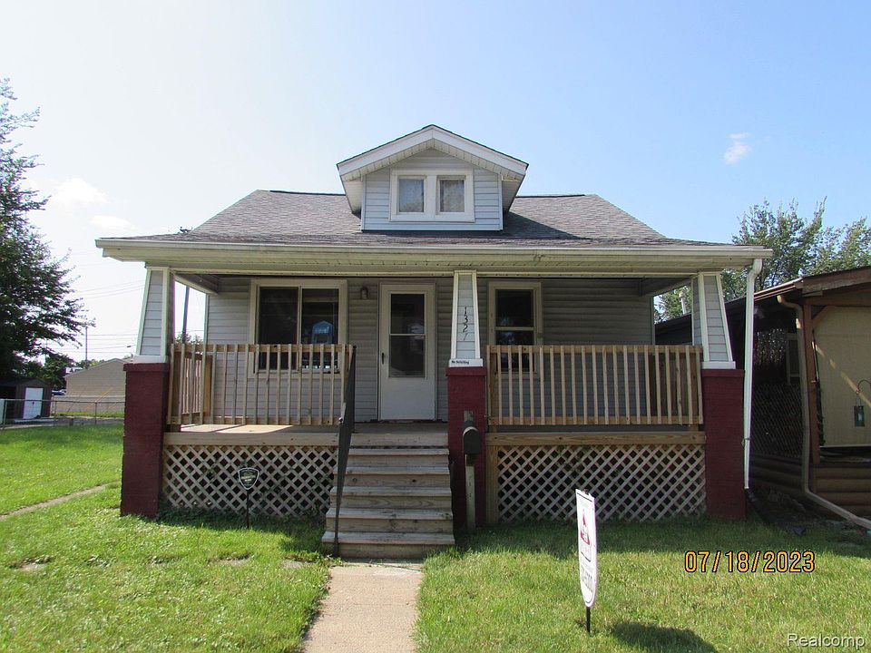 1st image of 1327 Liberty Ave