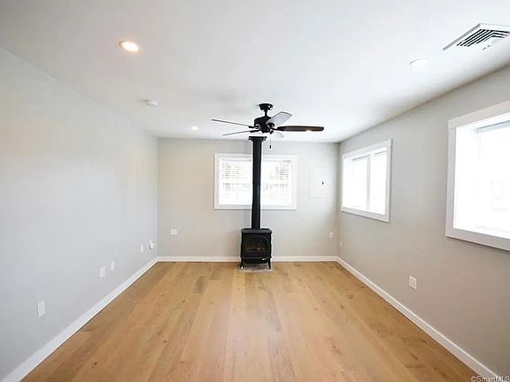 3rd image of 220 Wylie School Rd #222