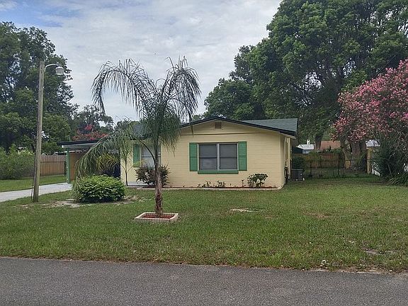 2nd image of 2677 N Leavitt Ave