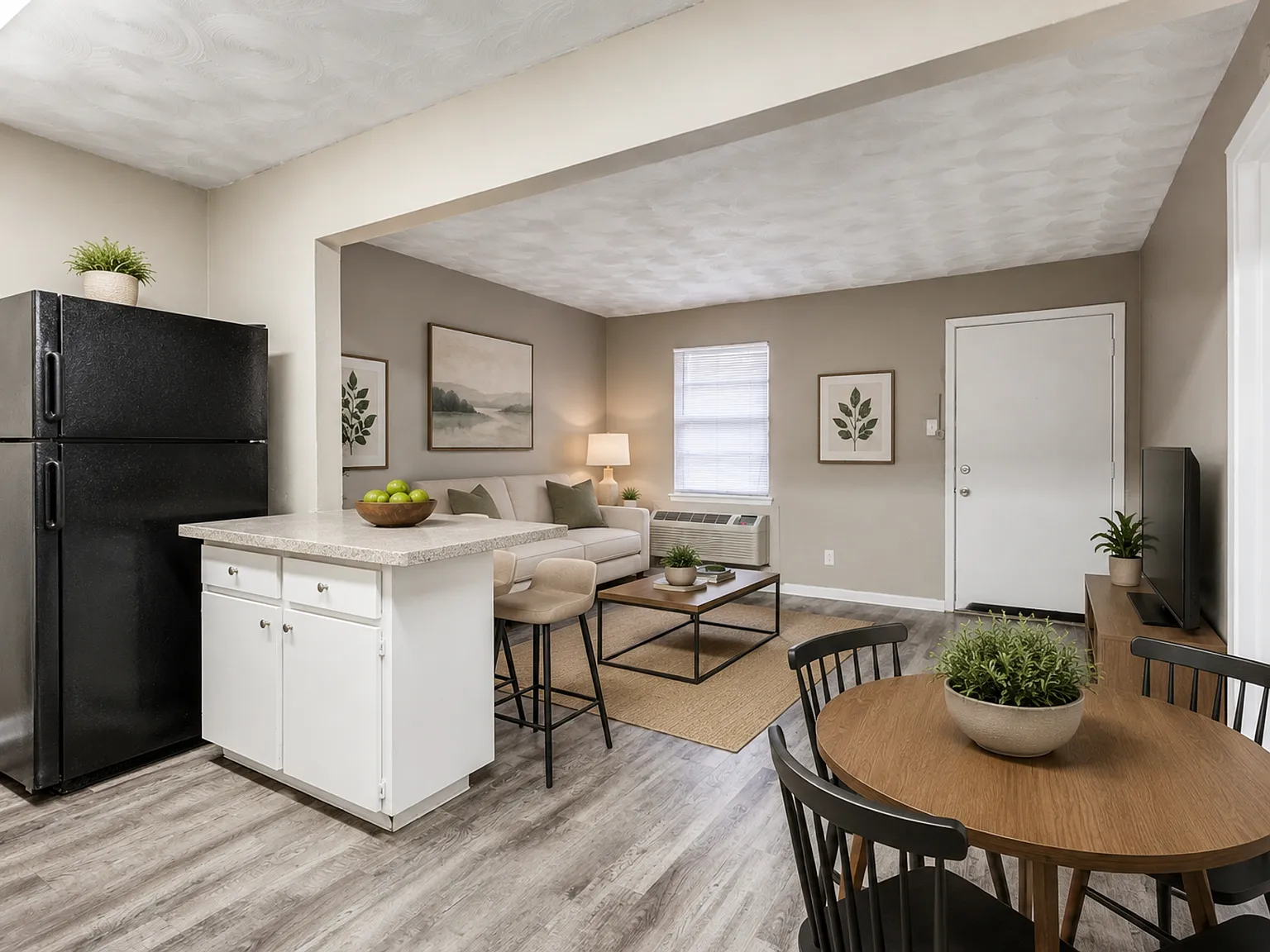 Southwest Apartments — Photo 4