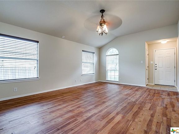 5th image of 241 Val Verde Dr
