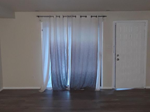 3rd image of 2531 Shelmire Ave Floor 1