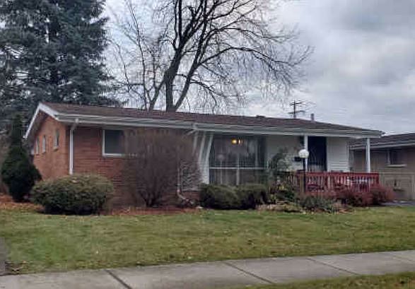 2nd image of 420 Boyd St