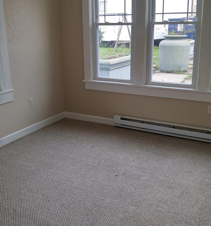 livingroom/bedroom